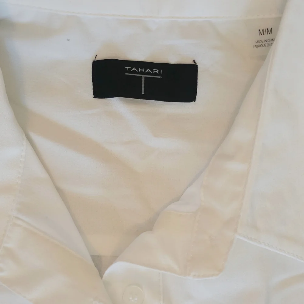 Tahari White Button Up Short Sleeve Shirt Medium - Picture 5 of 6